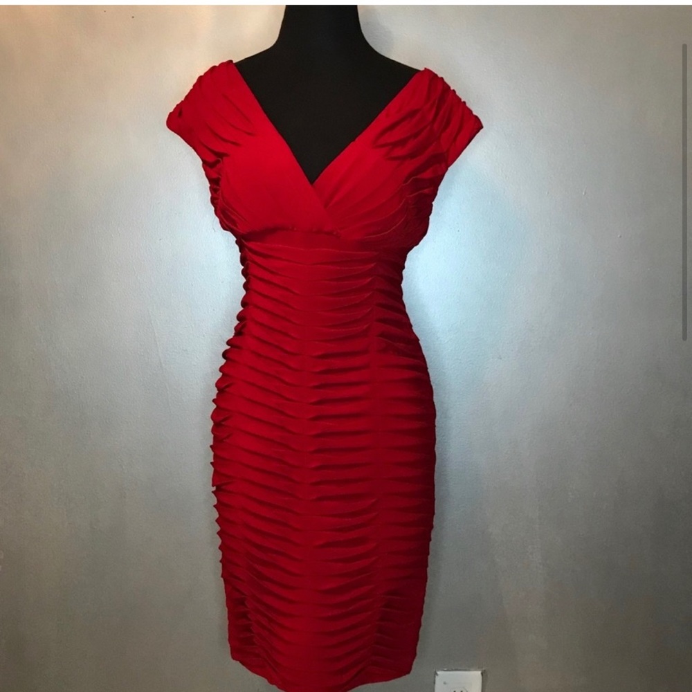 Adrienna Papell Stunning Red Dress Sz 6
